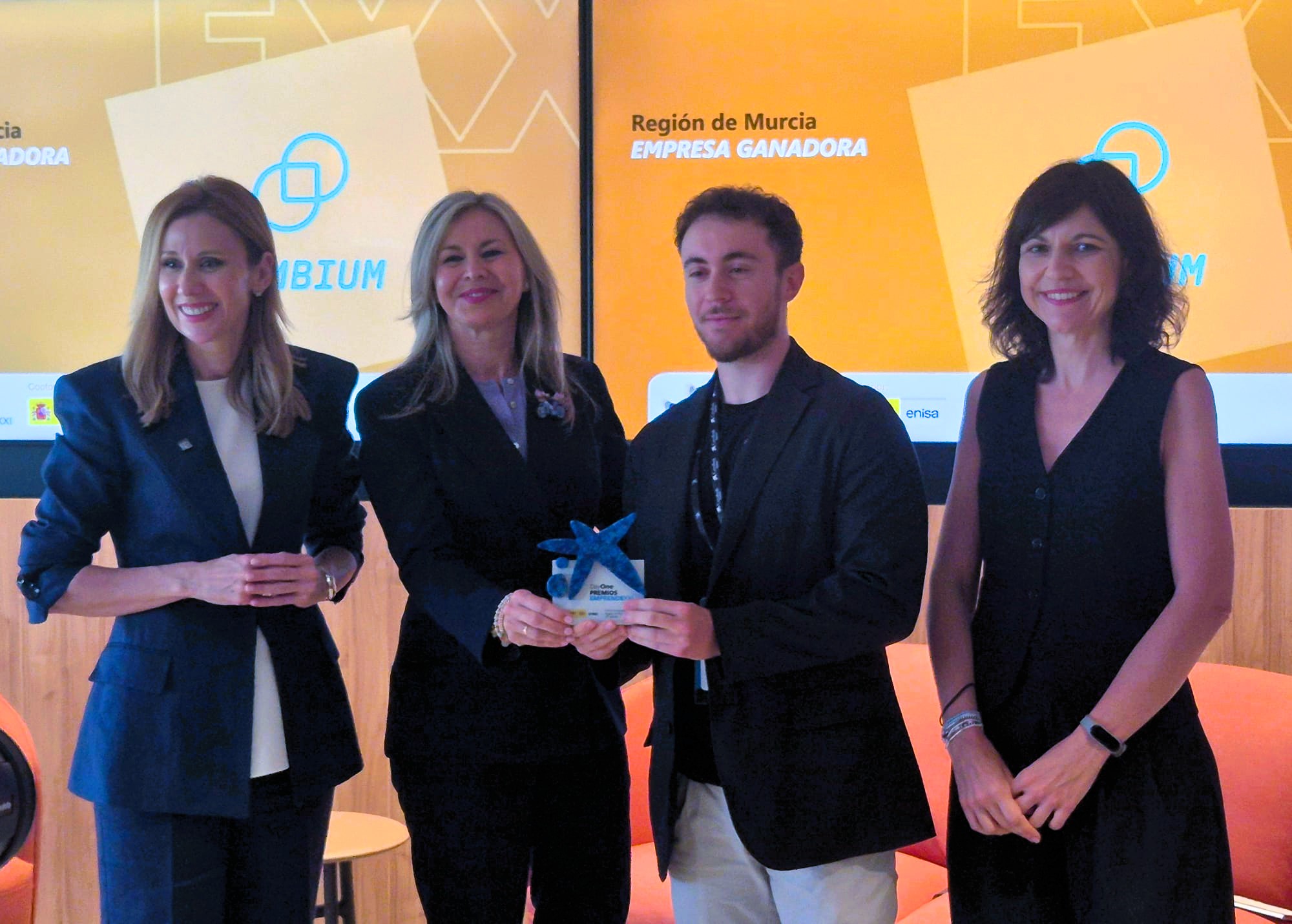 Limbium, startup alojada en CEEIM, gana la fase regional del Premio EmprendeXXI.